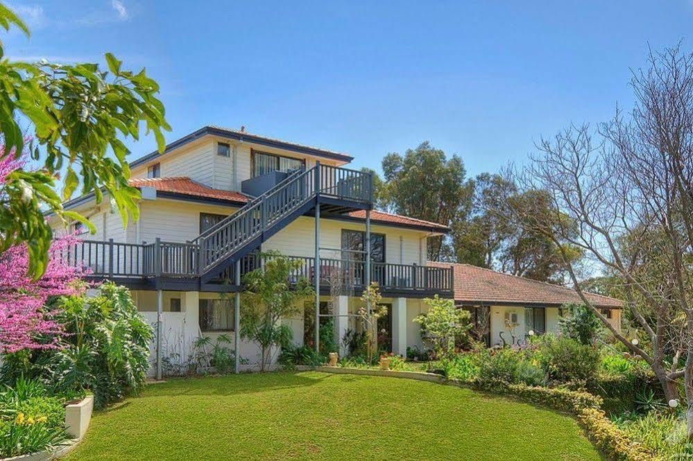 Martin Fields Beach Retreat Busselton Exterior photo